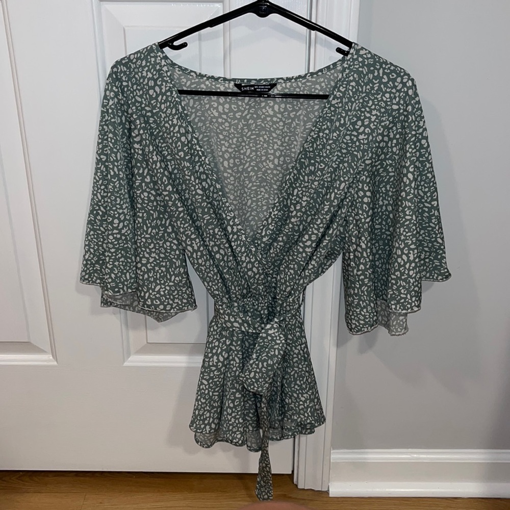 SHEIN Printed Ruffle Top